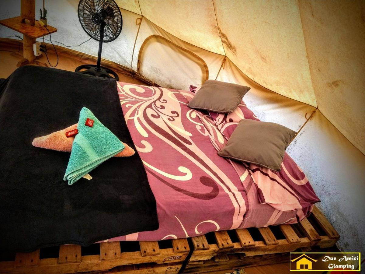 Hotel Glamping Due Amici à Palomino Extérieur photo
